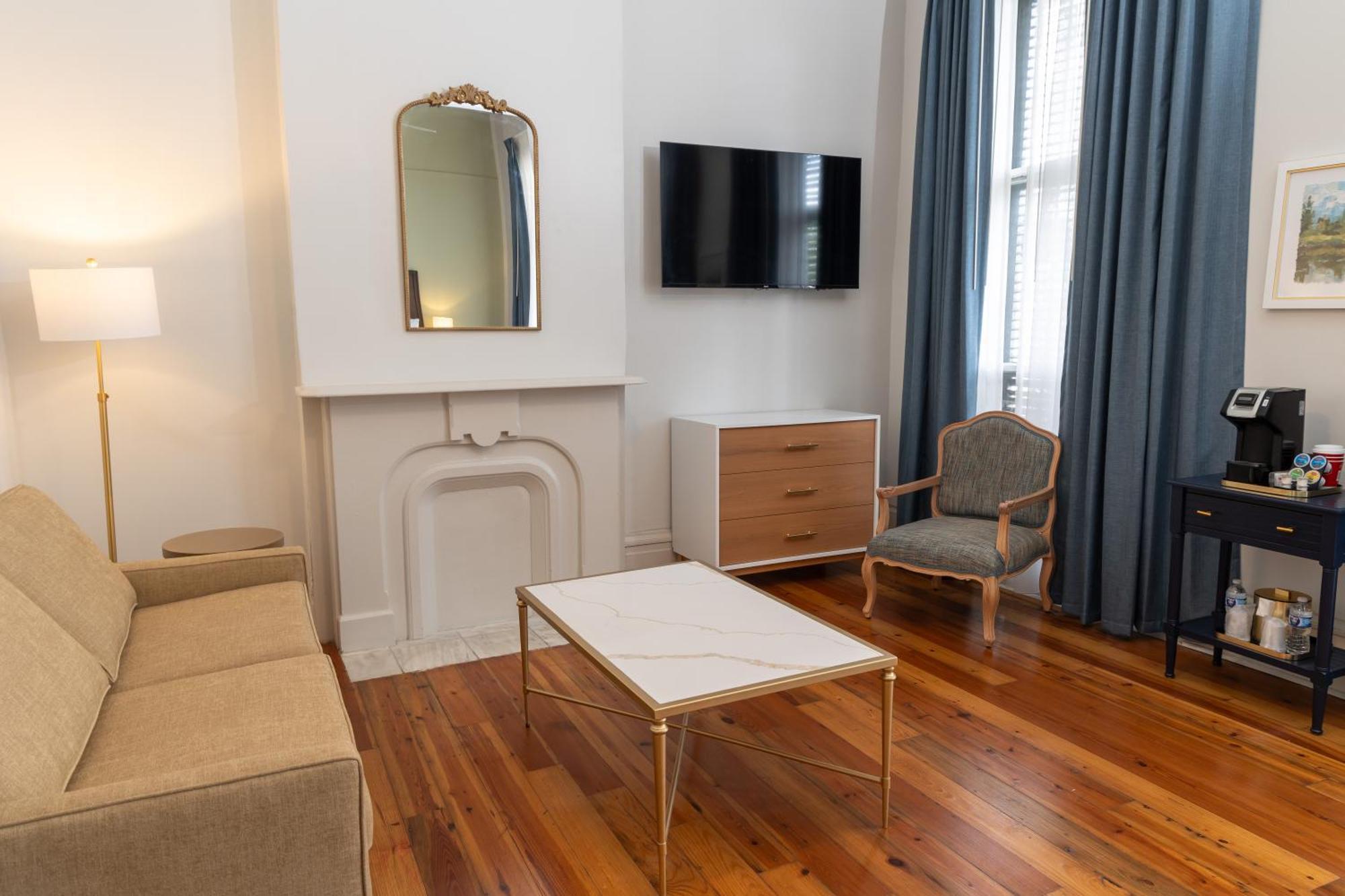 Inn On St. Ann, A French Quarter Guest Houses Property La Nouvelle-Orléans Extérieur photo