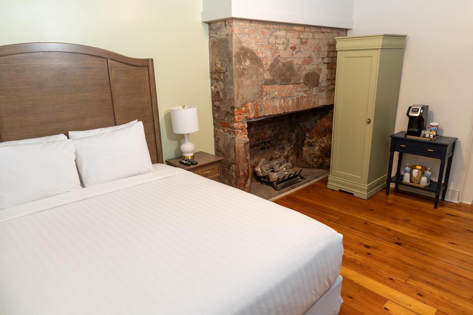Inn On St. Ann, A French Quarter Guest Houses Property La Nouvelle-Orléans Extérieur photo