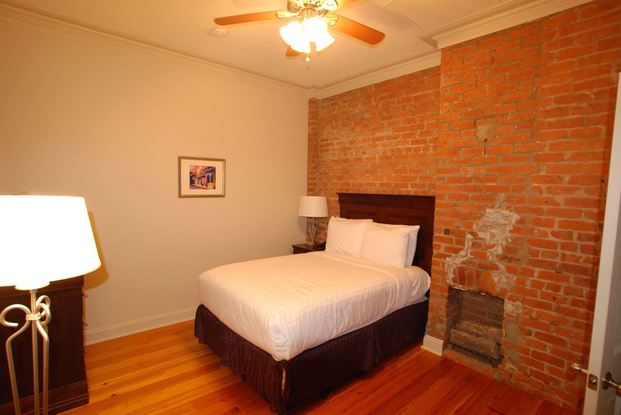 Inn On St. Ann, A French Quarter Guest Houses Property La Nouvelle-Orléans Extérieur photo